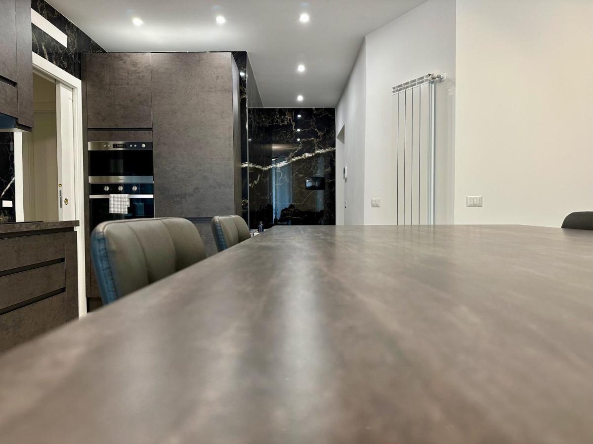 Magic Place Bergamo! Classy Apartment In The Heart Of The City Εξωτερικό φωτογραφία