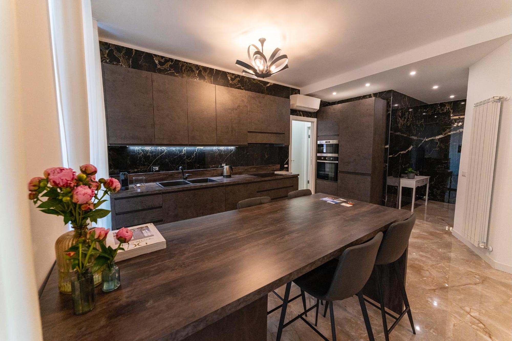 Magic Place Bergamo! Classy Apartment In The Heart Of The City Εξωτερικό φωτογραφία
