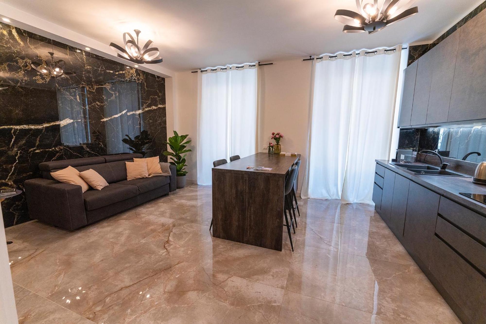 Magic Place Bergamo! Classy Apartment In The Heart Of The City Εξωτερικό φωτογραφία