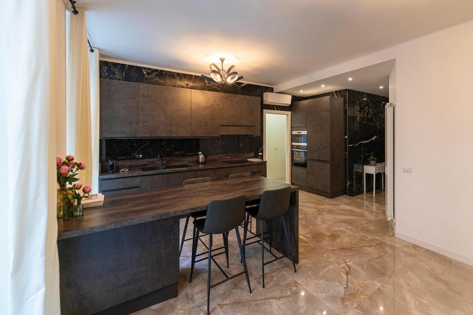 Magic Place Bergamo! Classy Apartment In The Heart Of The City Εξωτερικό φωτογραφία